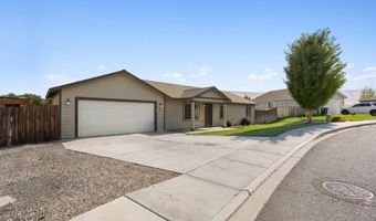 610 Botaka Loop, Benton City, WA 99320