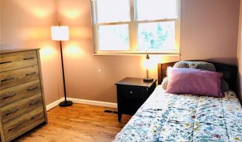 361 Messina Dr, Ballwin, MO 63021