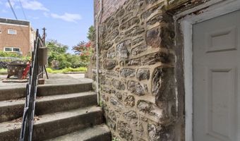 475 PENSDALE St, Philadelphia, PA 19128
