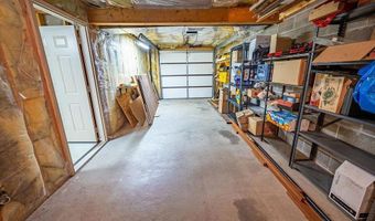 895 Vijobi Trl, Amery, WI 54001