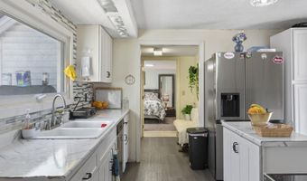 45 Sherwood Dr, Augusta, ME 04330