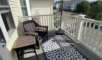 60 Saw Mill Dr 303, North Kingstown, RI 02852