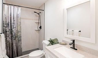 576 Hollow Dr, Ammon, ID 83401