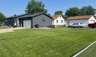 902 N Penn St, Aberdeen, SD 57401