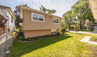 106 W Cedar St, Arlington Heights, IL 60005