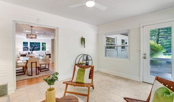 2420 N TAYLOR St, Arlington, VA 22207
