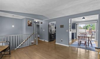 162 Pine St, Warwick, RI 02888
