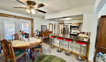 111 W Lee St, Aurora, MO 65605