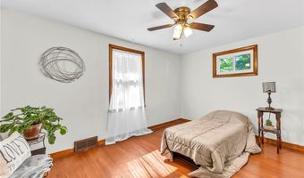 140 Haussauer Rd, Amherst, NY 14068