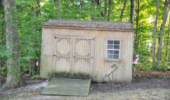 114 Chaudoin Dr, Angola, IN 46703