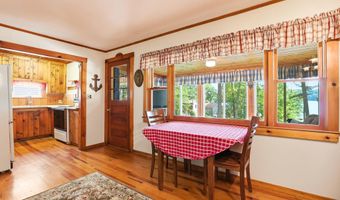 63 Lake Shore Dr, Barnstead, NH 03225