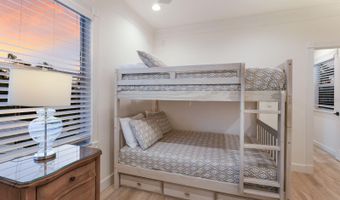 212 OAK Ave, Anna Maria, FL 34216