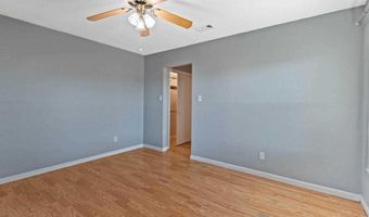 236 Beacon Ln, Atmore, AL 36502