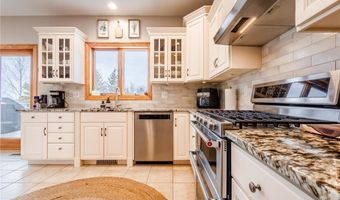 963 Latoka Heights Ln SW, Alexandria, MN 56308