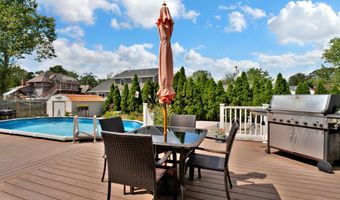 224 Tiller Ave, Beachwood, NJ 08722