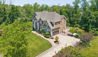 3 Buckingham Rd, Bayonne, NJ 07035