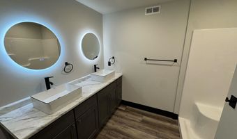 200 W College Ave 205, Appleton, WI 54911