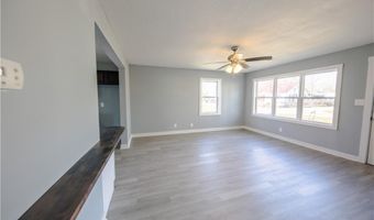 491 W Cross St, Austin, IN 47102
