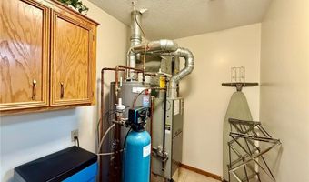 14401 Glenda Dr, Apple Valley, MN 55124