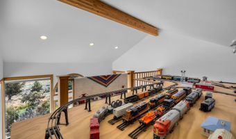 59641 Calgary Loop, Bend, OR 97702