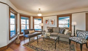 19 Gresham St, Ashland, OR 97520