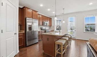 42045 BERKLEY HILL Ter, Aldie, VA 20105