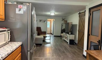 550 S 6th St, Akron, IA 51001