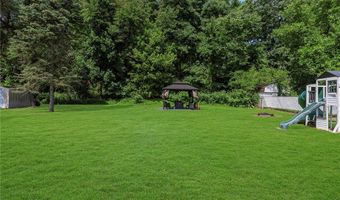 1102 Queens Mill Rd, Aliquippa, PA 15001