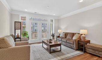 6101 FAIRVIEW FARM Dr 207, Alexandria, VA 22315