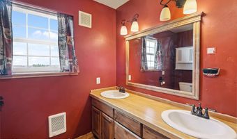 25 NEOSHA Trl, Boulder, WY 82923