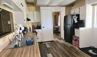 24330 E Navajo Trl, Benson, AZ 85602