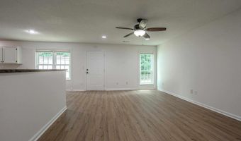 218 Hunters Run Dr, Benton, AR 72015