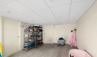 55 Wilbur Rd, Lincoln, RI 02865