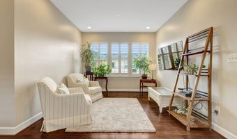 20405 SAVIN HILL Dr, Ashburn, VA 20147