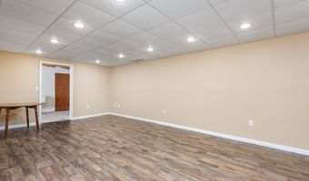 21 Pine Ct 21, Cromwell, CT 06416