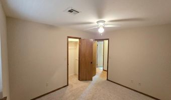 1421 Savannah Cir, Altus, OK 73521