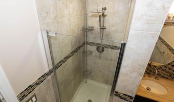 60 County Rd 21, Aberdeen, NJ 07721