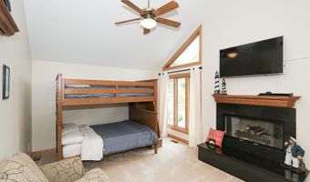 38383 N Drexel Blvd, Antioch, IL 60002
