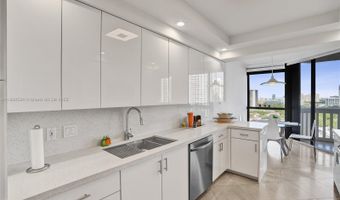 2000 Island Blvd 1710, Aventura, FL 33160