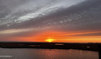 265 Cypress Dr, Bayville, NJ 08721