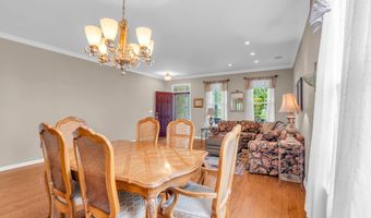 5 Minot Light Ct, Barnegat, NJ 08005