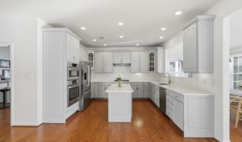 20104 BLACKWOLF RUN Pl, Ashburn, VA 20147