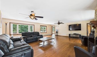 163 Winterberry Rd, Narragansett, RI 02874