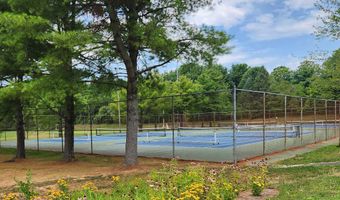 22 Baypath Way, Branford, CT 06405