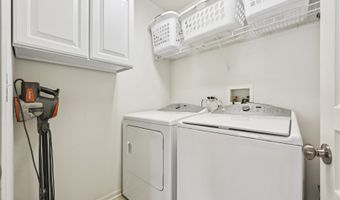 564 Woods Creek Ln, Algonquin, IL 60102