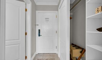 2 Chamonix Dr 332, Alloway, NJ 07462