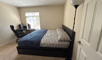 432 Edgehill Ln 26, Oceanside, CA 92054