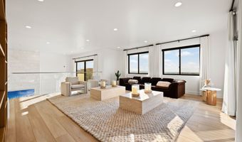 348 E HIDDEN LAKE Dr, Bountiful, UT 84010