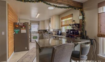 30 N Division St, Cowley, WY 82420