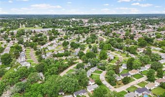 9557 Cantwell Dr, Affton, MO 63123